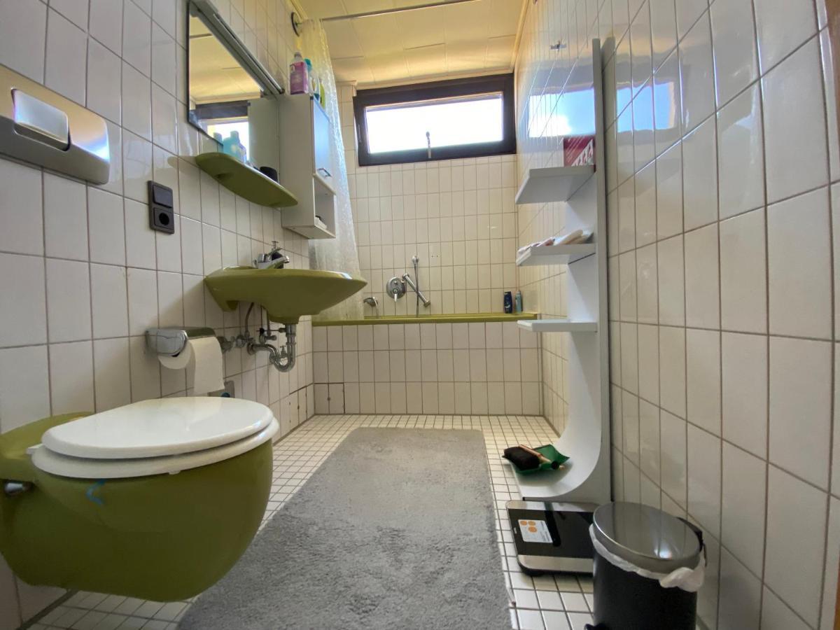Private Room With Free Parking Koblenz  Bagian luar foto